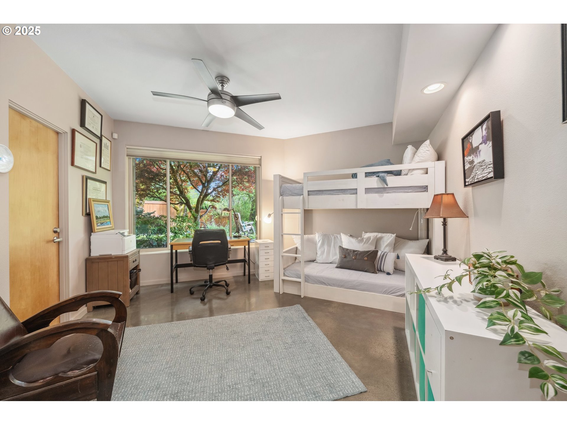property viewer photo 39