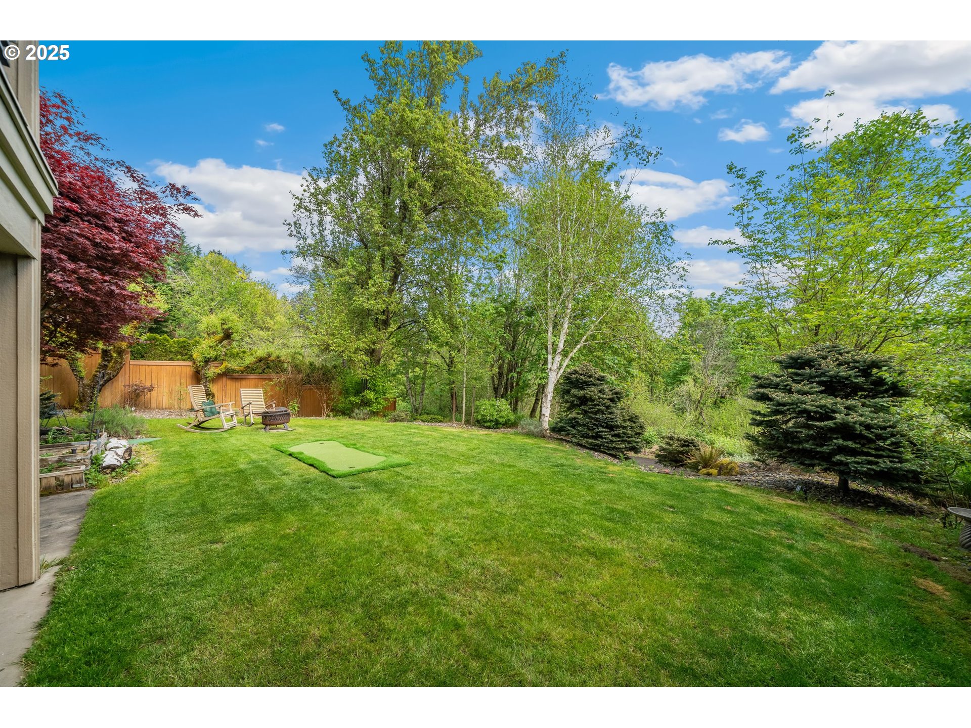 property viewer photo 45
