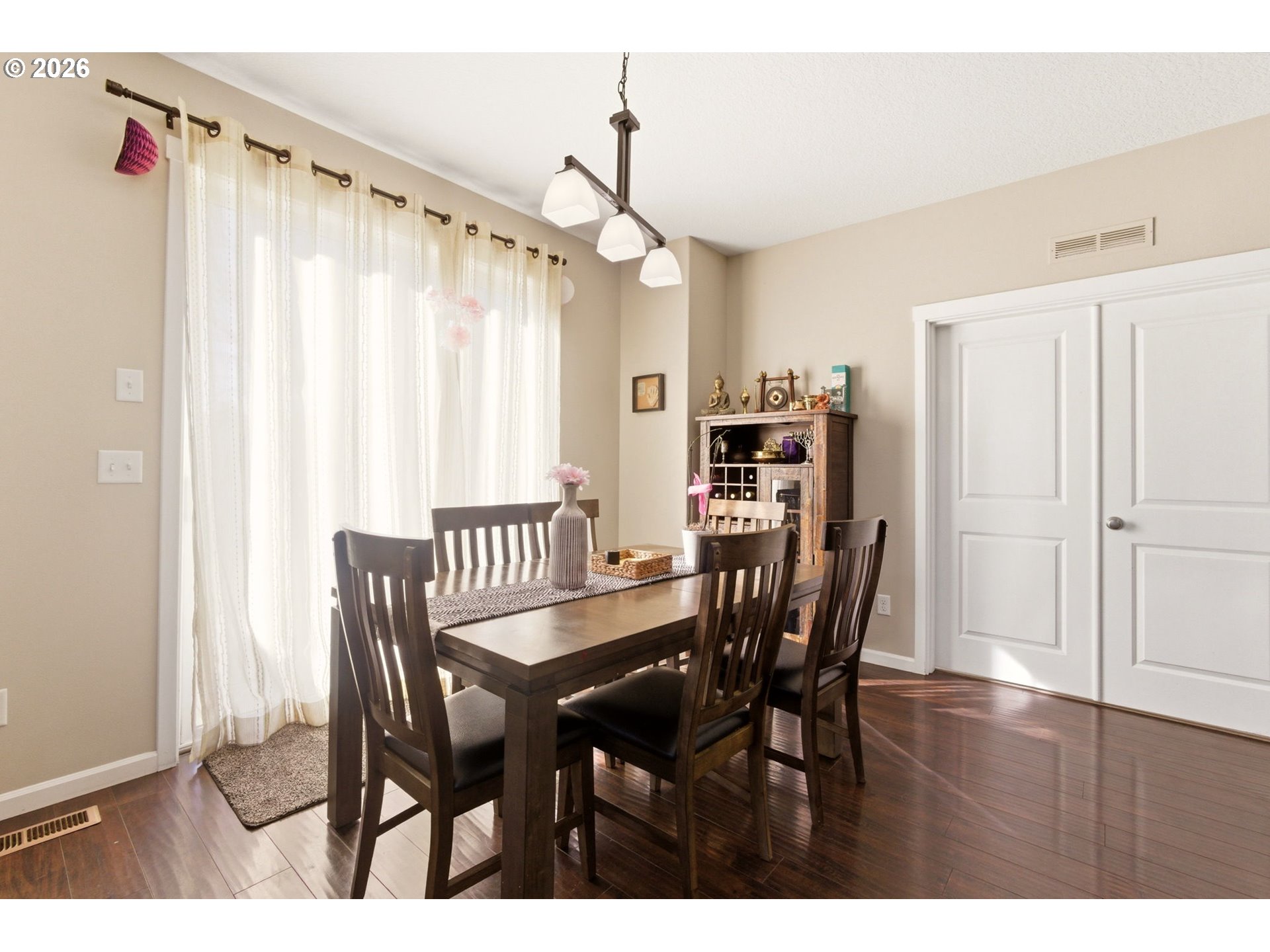 property viewer photo 11