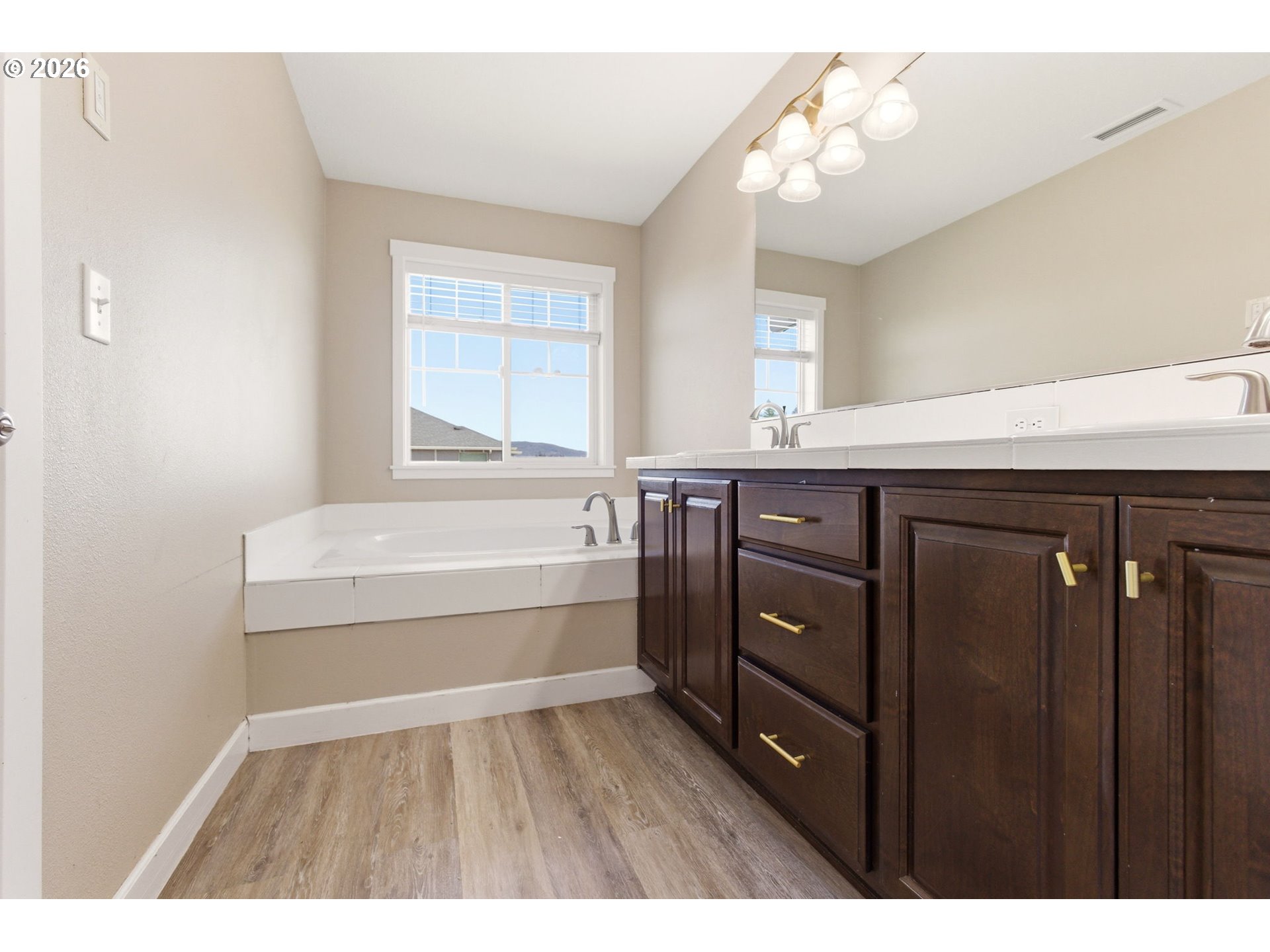 property viewer photo 21