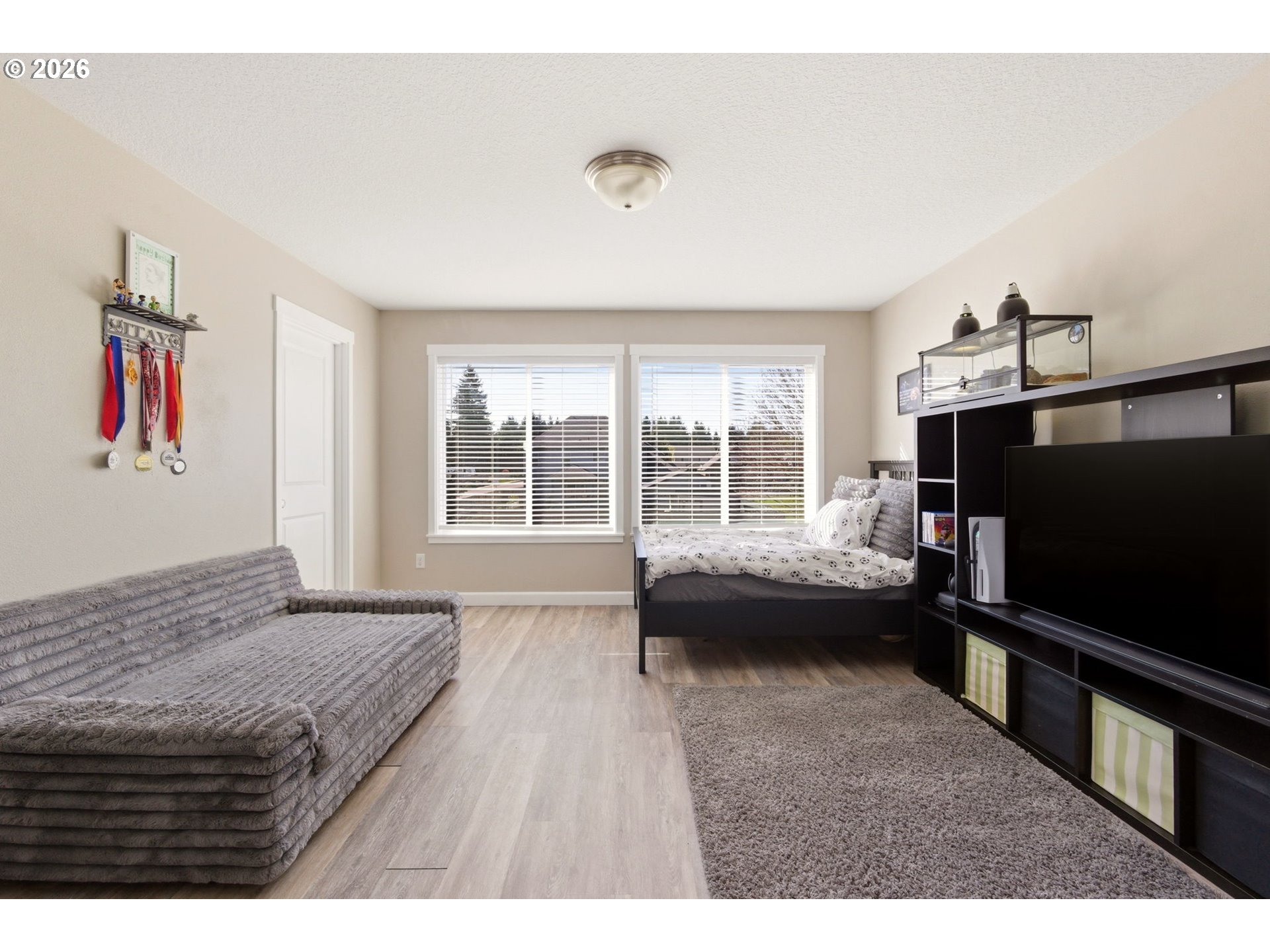property viewer photo 24