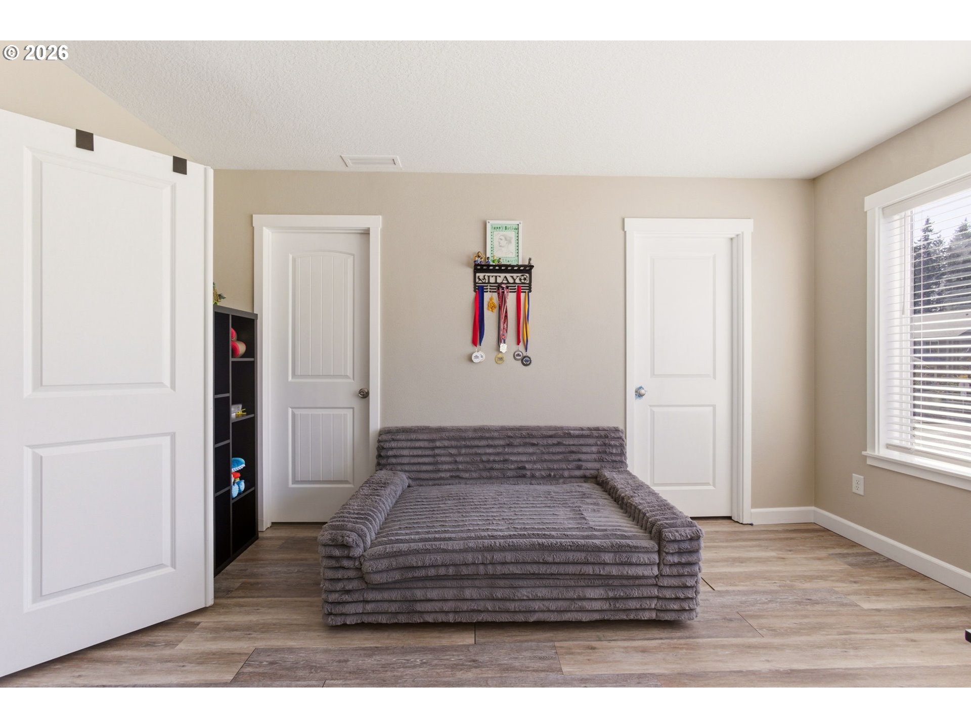 property viewer photo 25