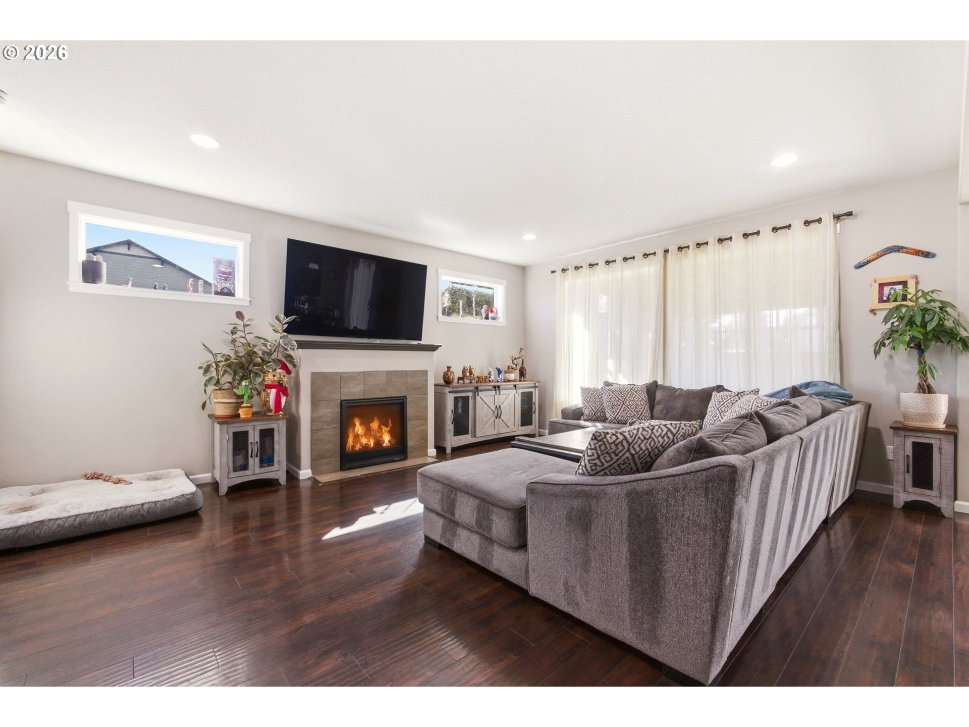 property viewer photo 6