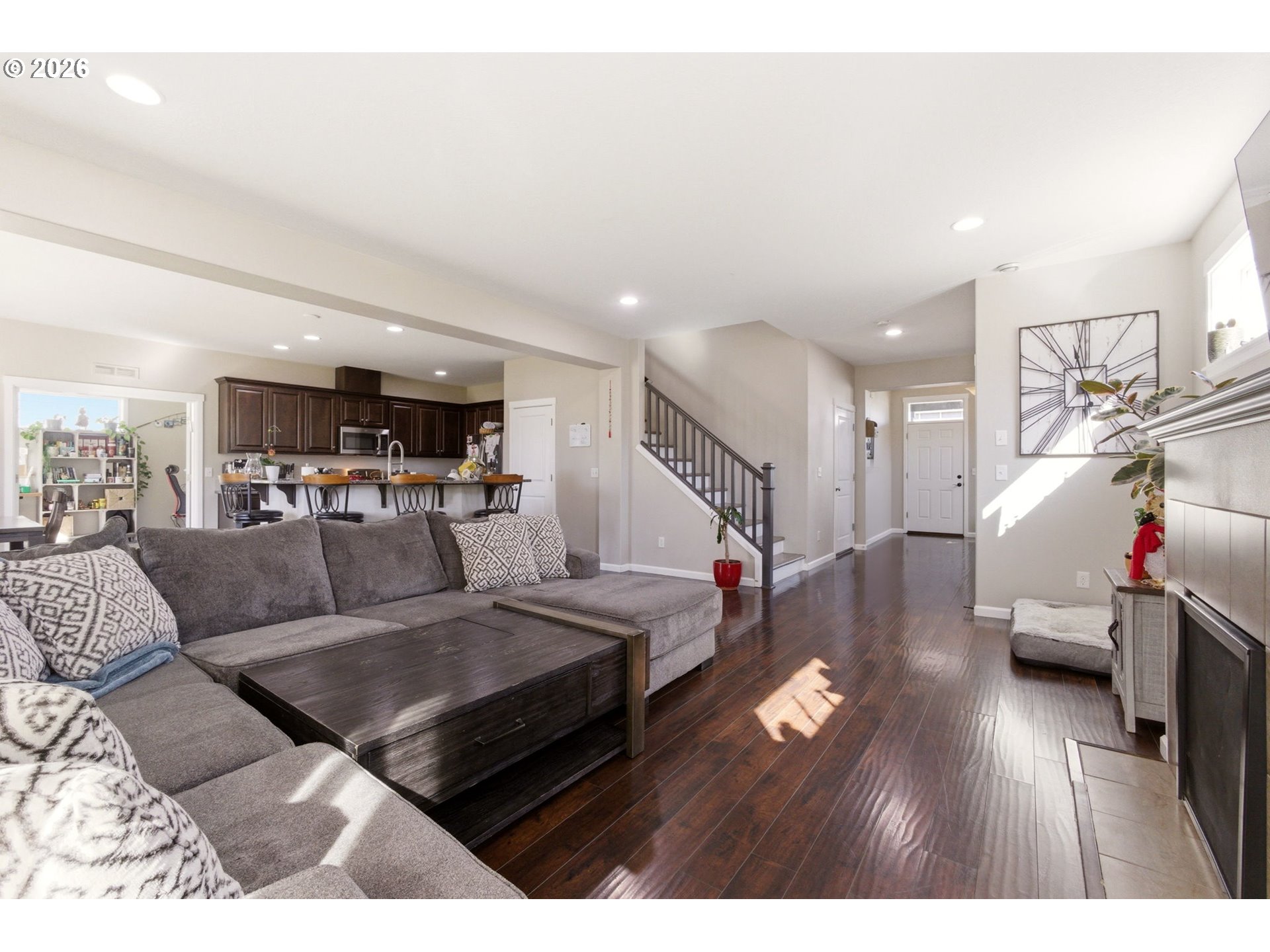 property viewer photo 7