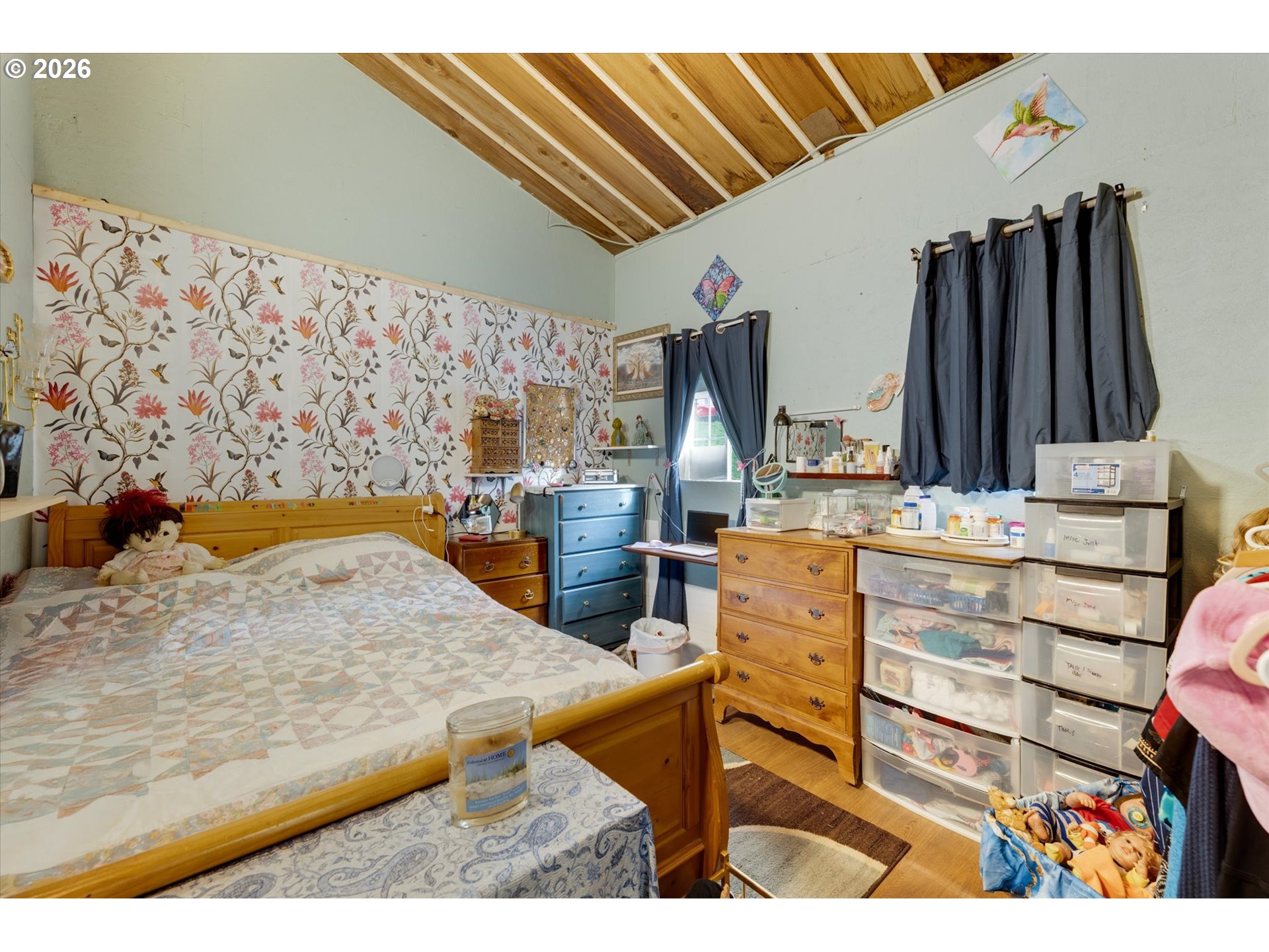 main property photo 28