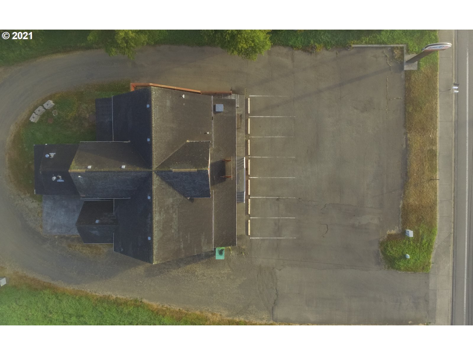 main property photo 11