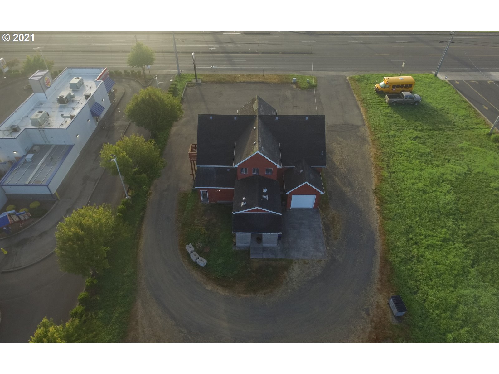 main property photo 12