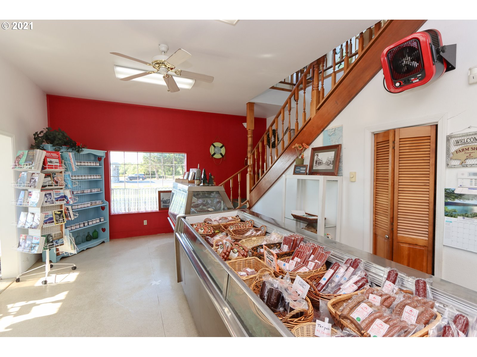 main property photo 29