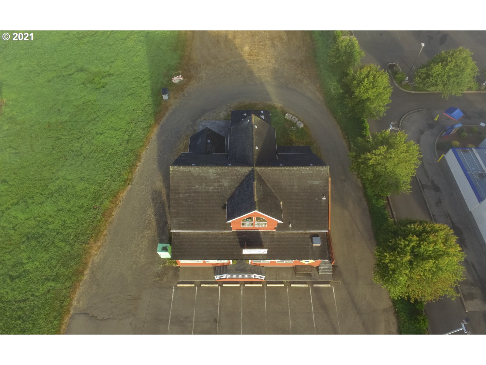 main property photo 4