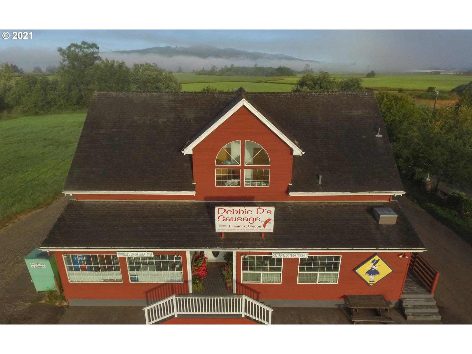 main property photo 5