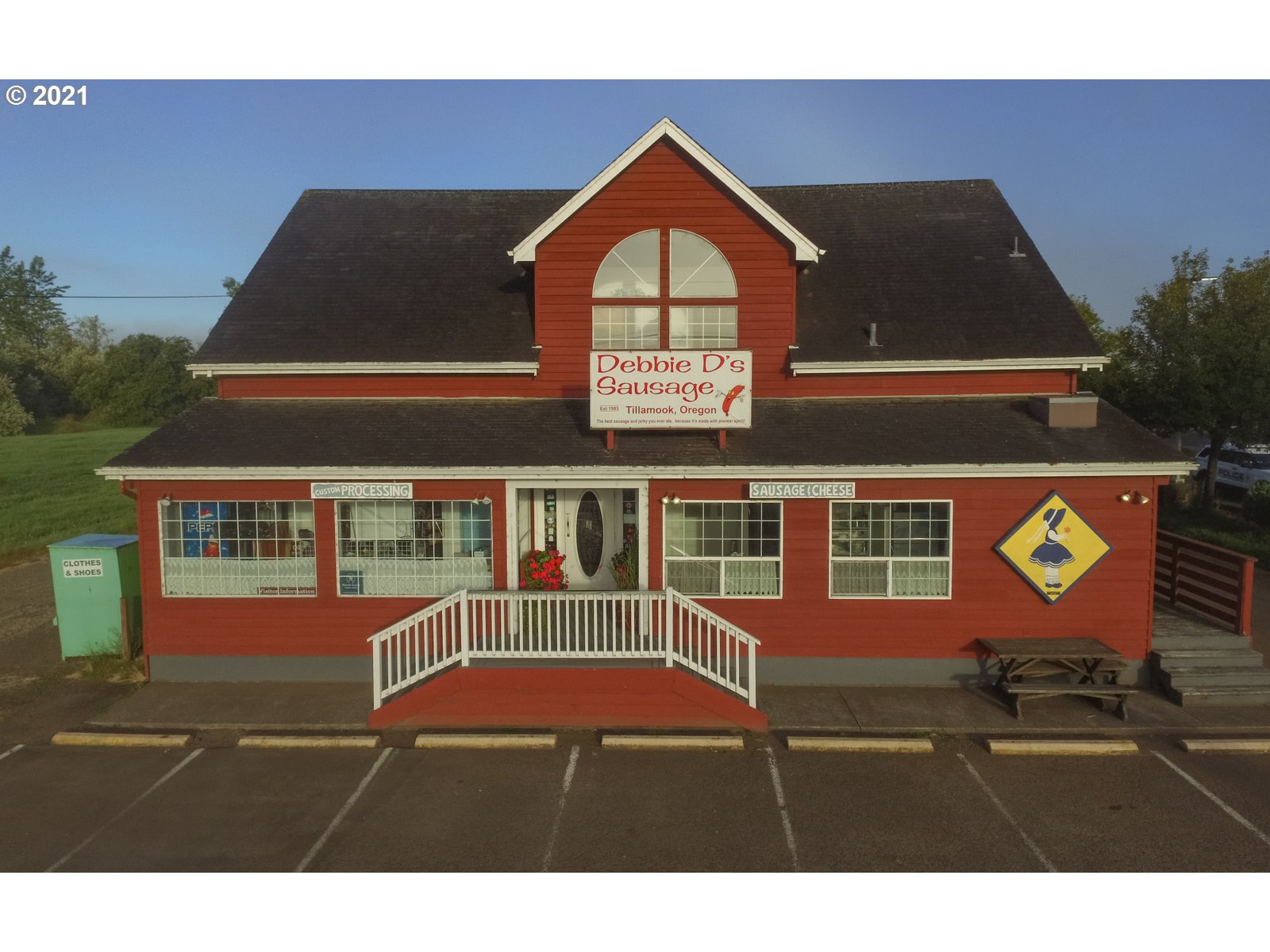 main property photo 6
