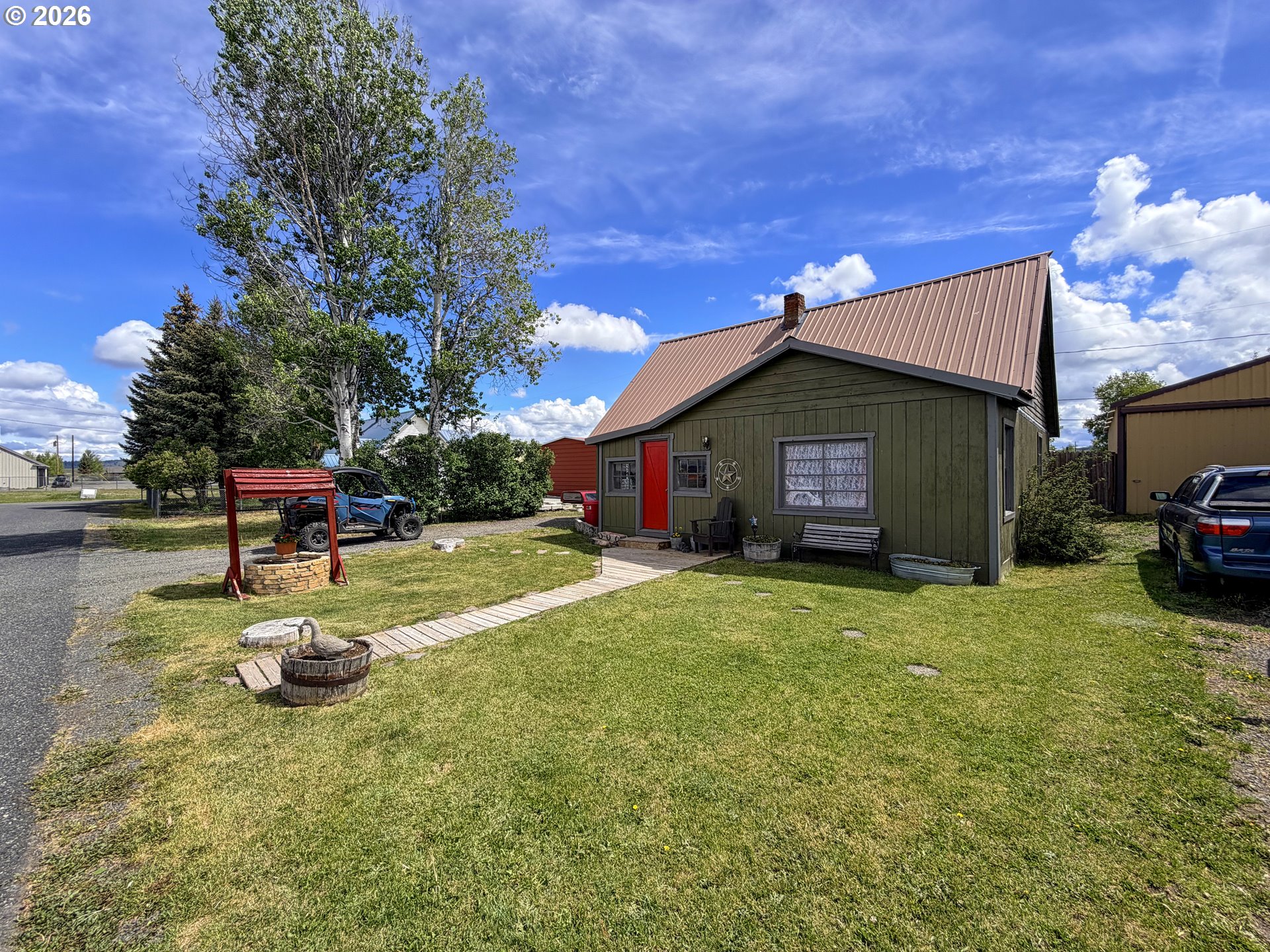 main property photo 31