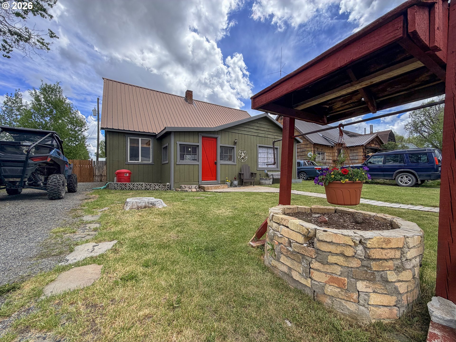 main property photo 34