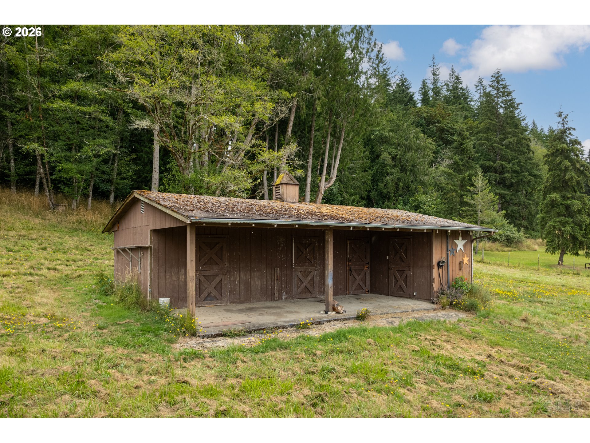 main property photo 32