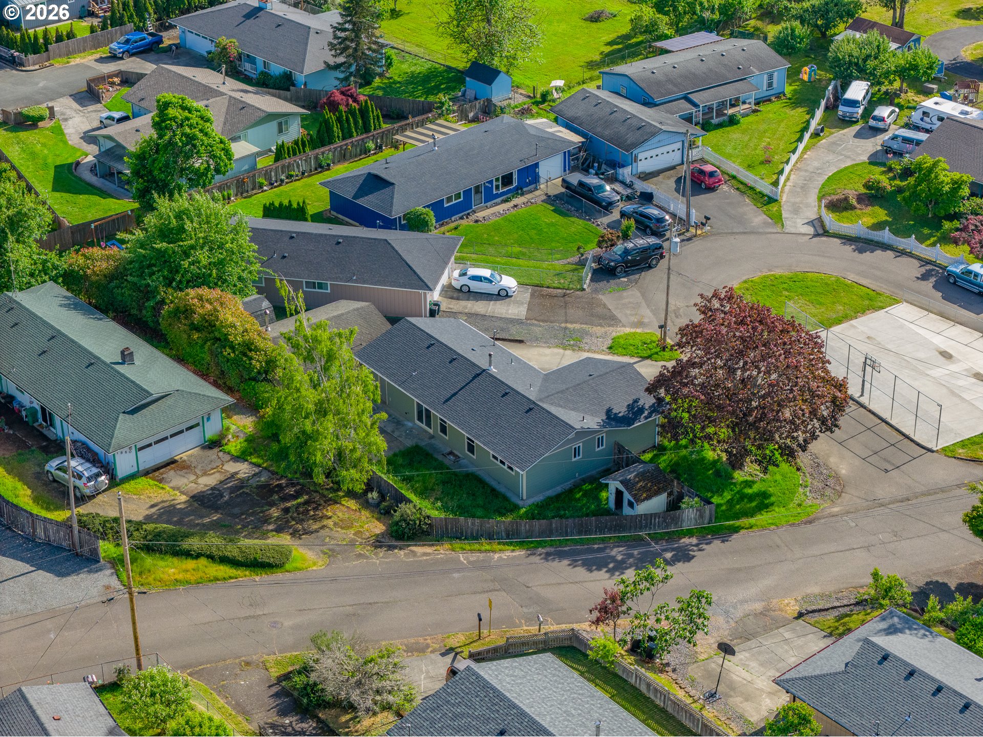 main property photo 12