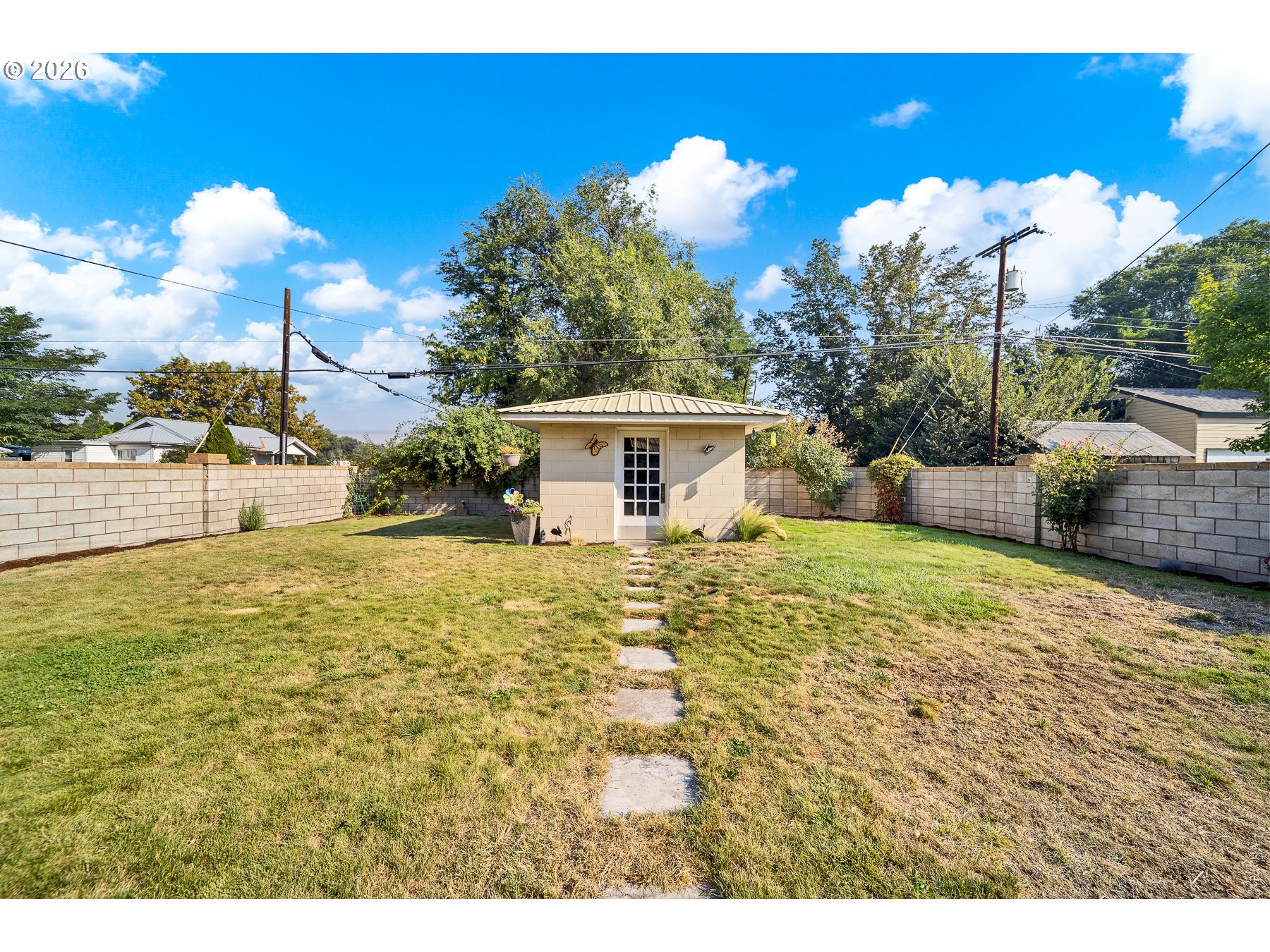 main property photo 19