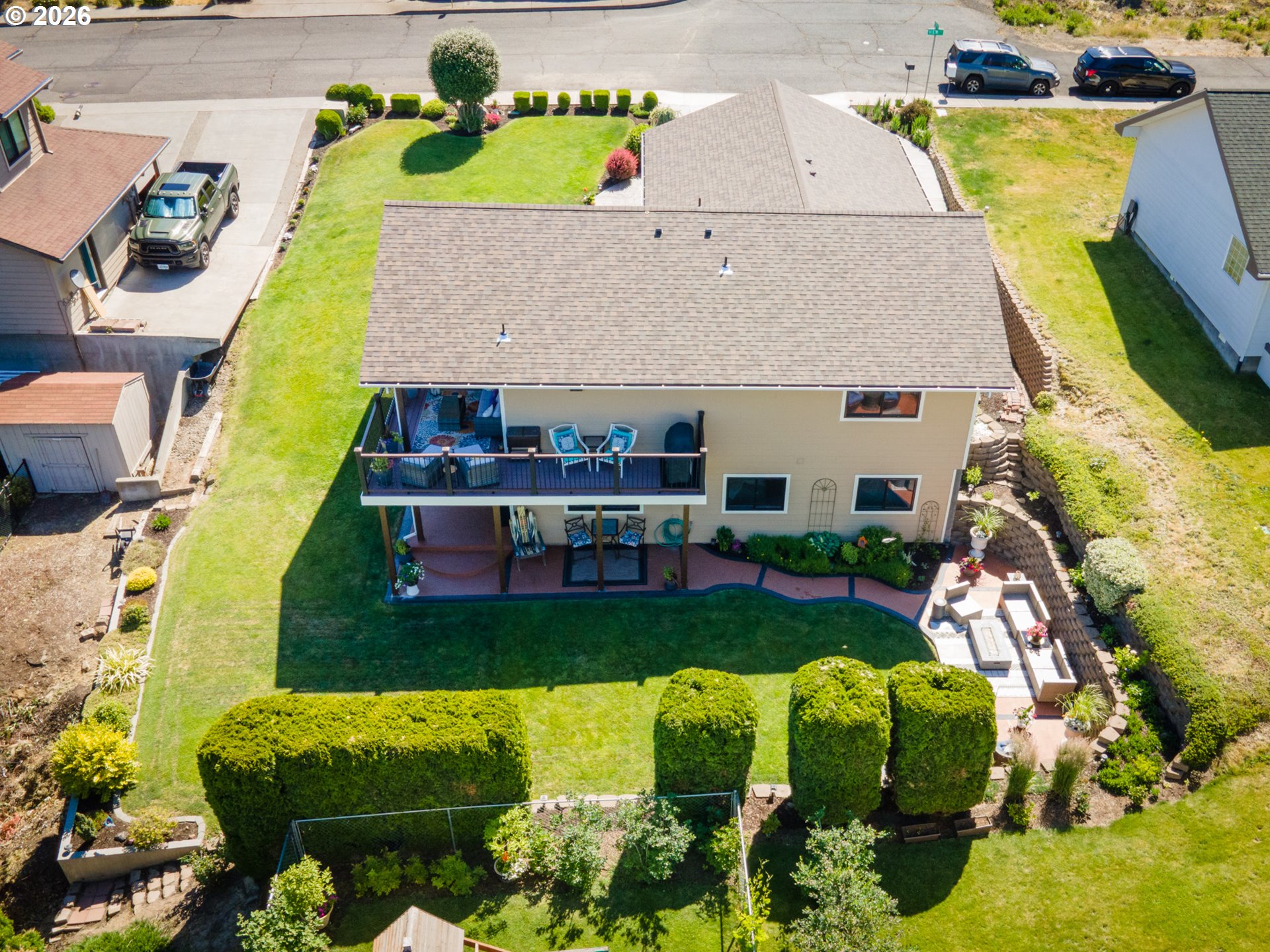 main property photo 45