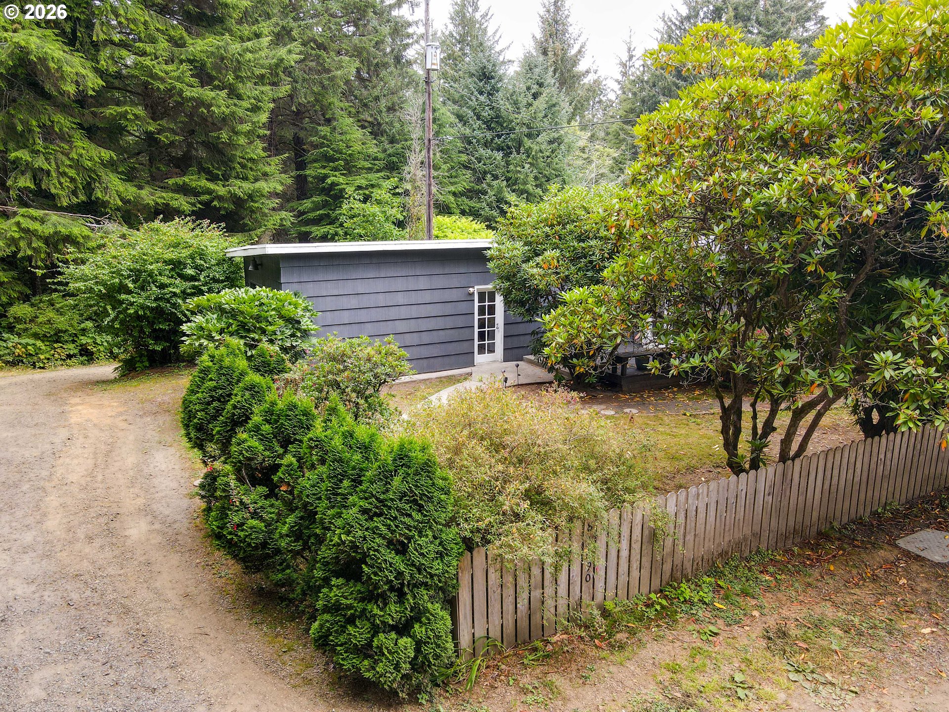 main property photo 41