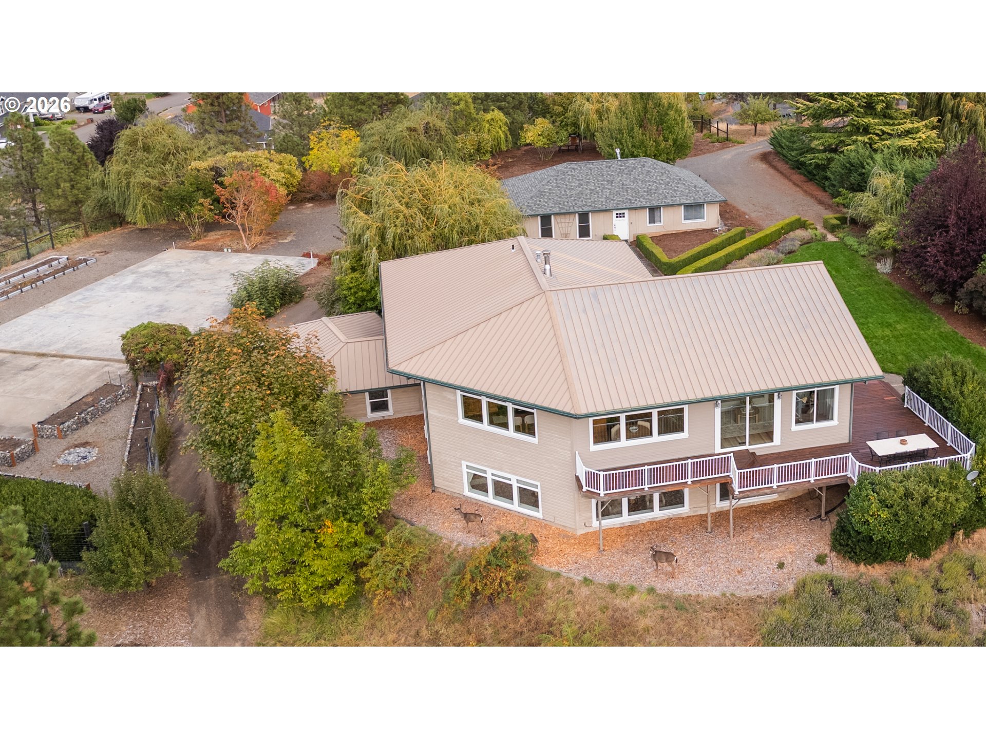 main property photo 41