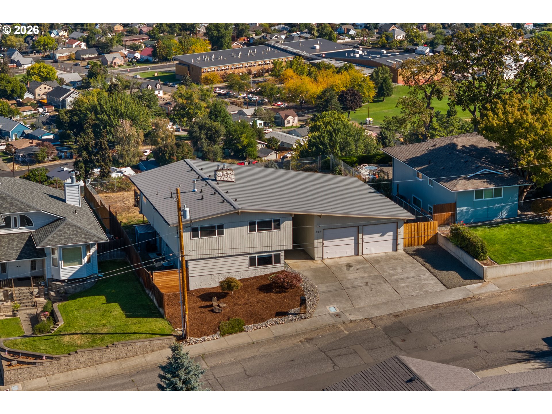 main property photo 37