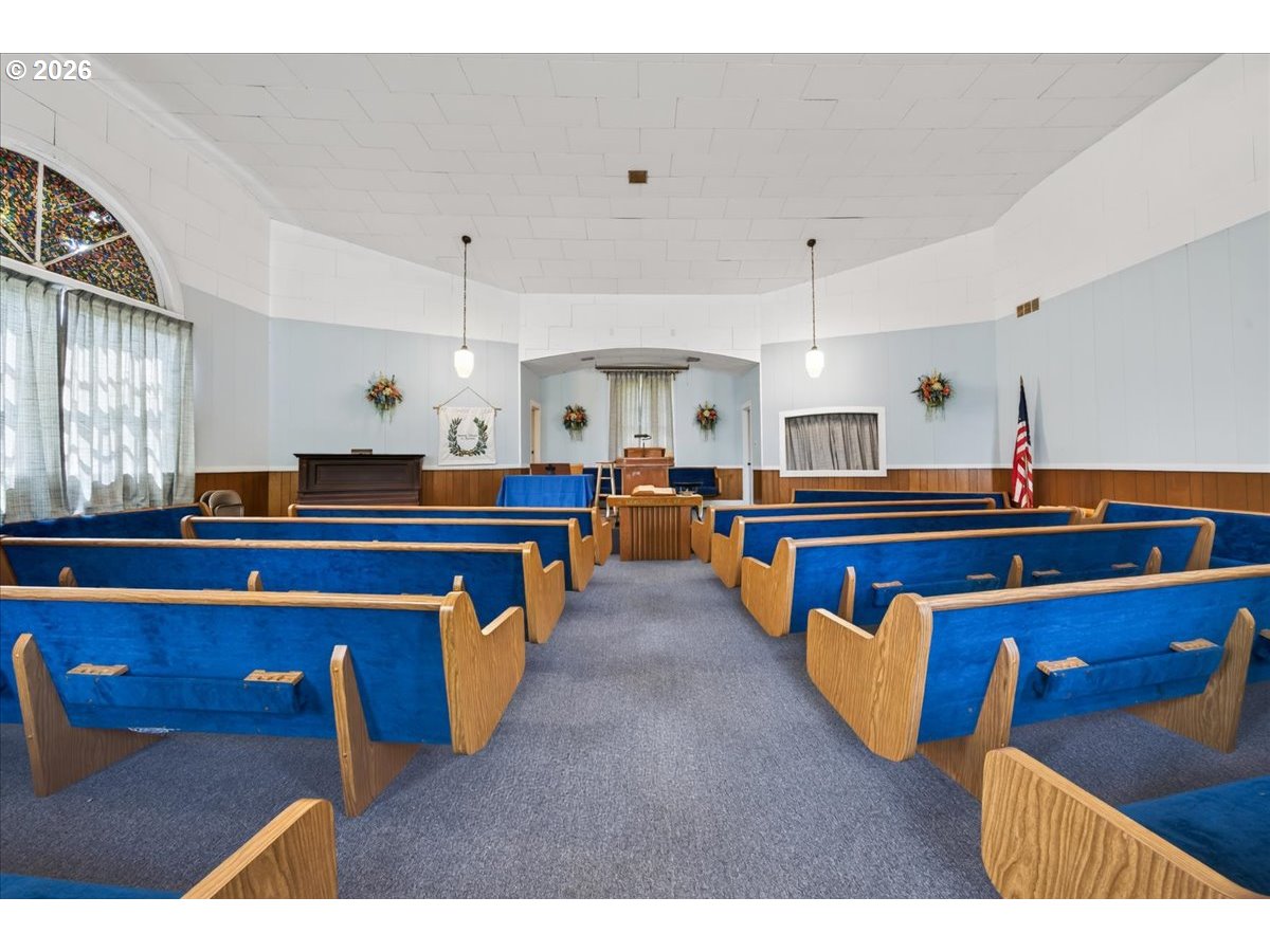 main property photo 9
