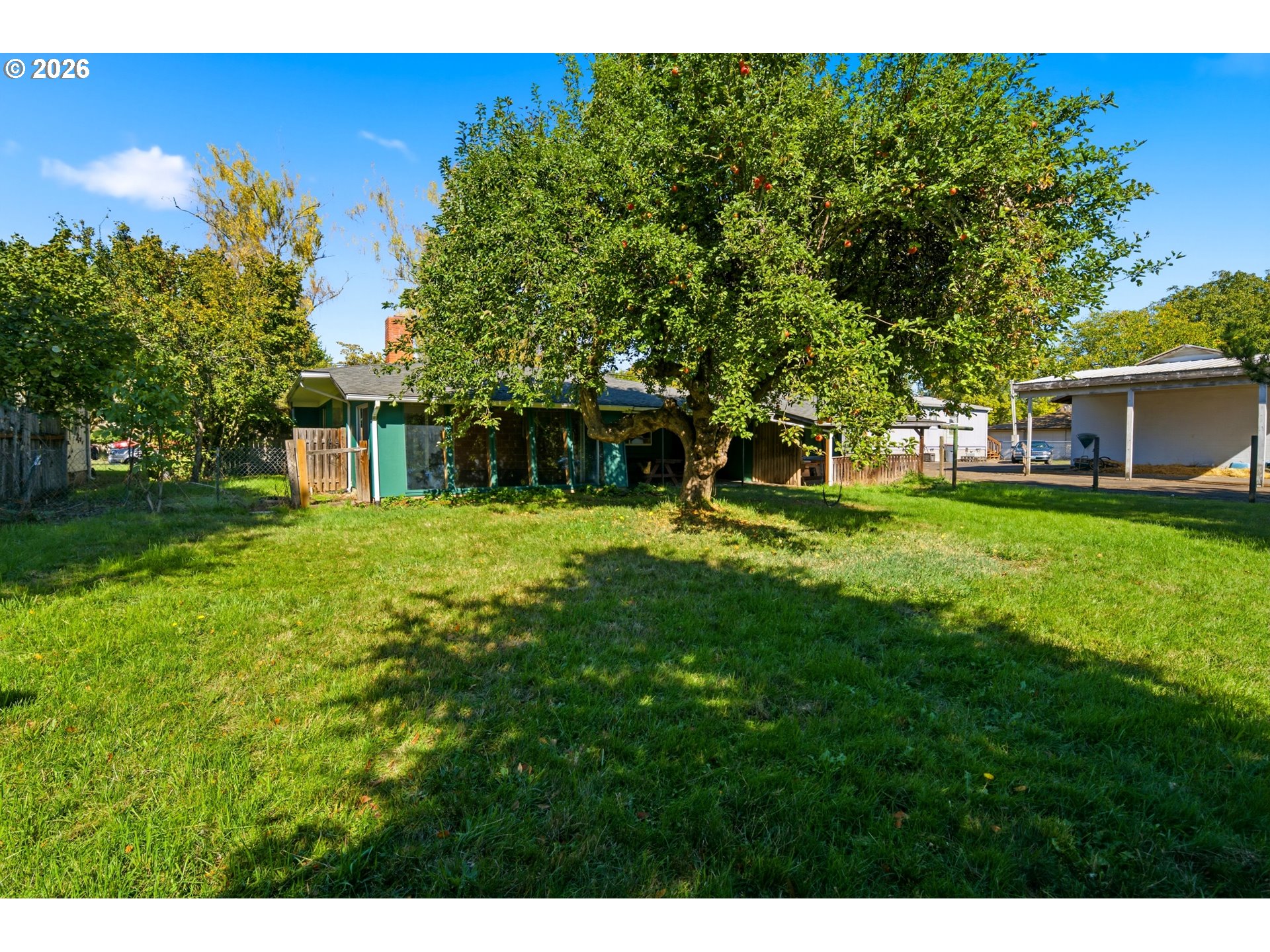 main property photo 25