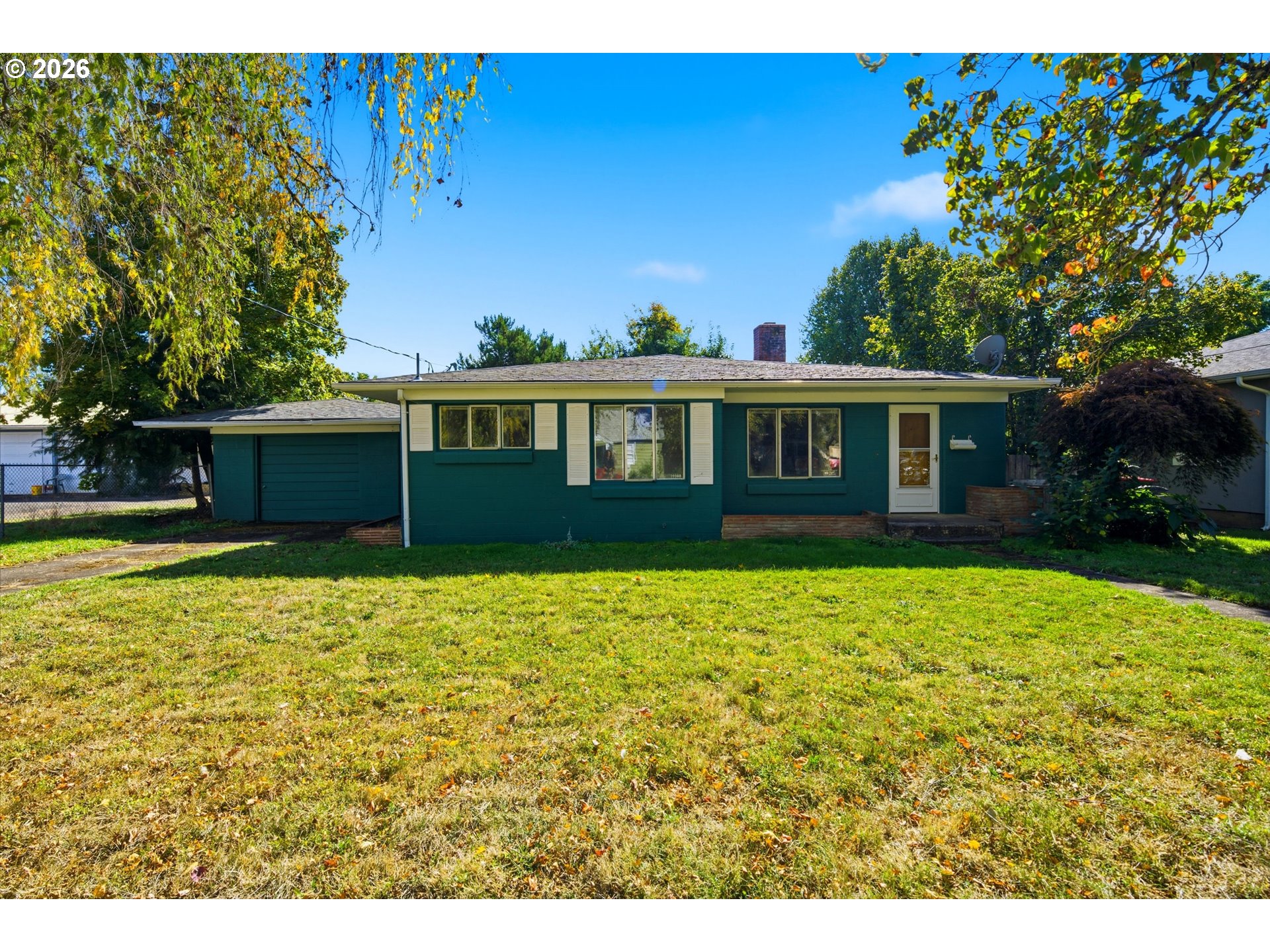 main property photo 28