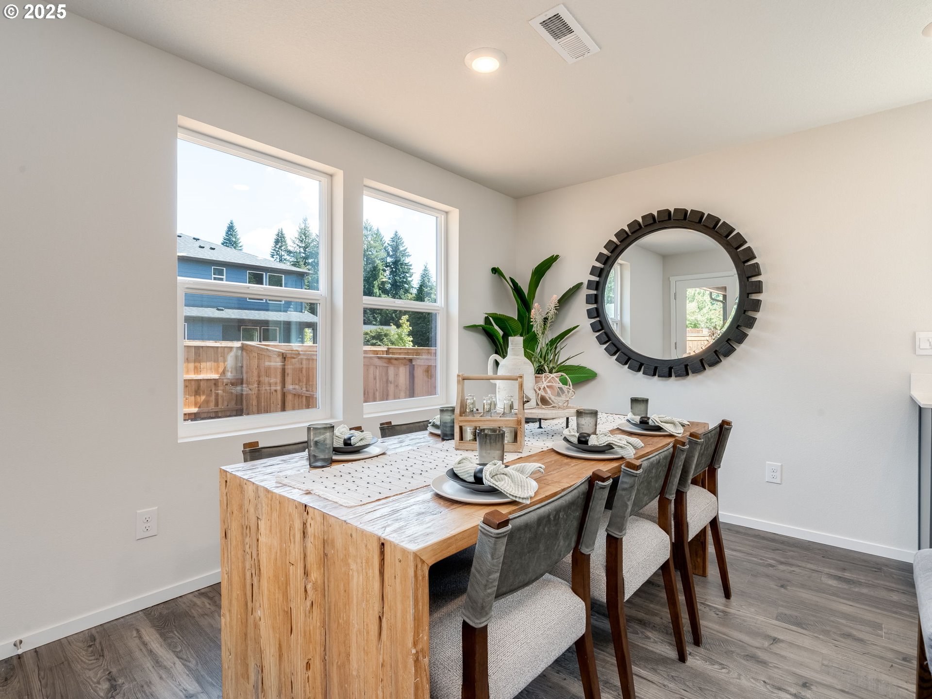 property viewer photo 10