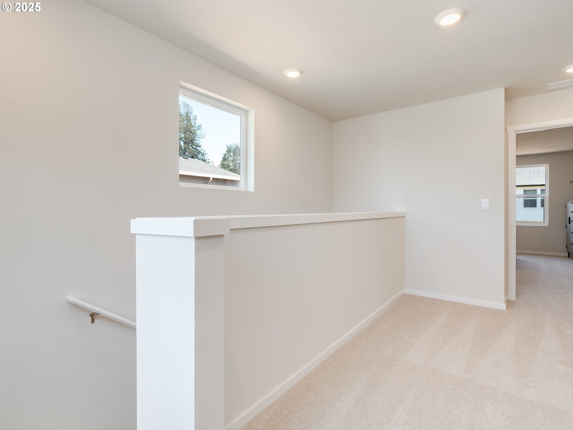 property viewer photo 19