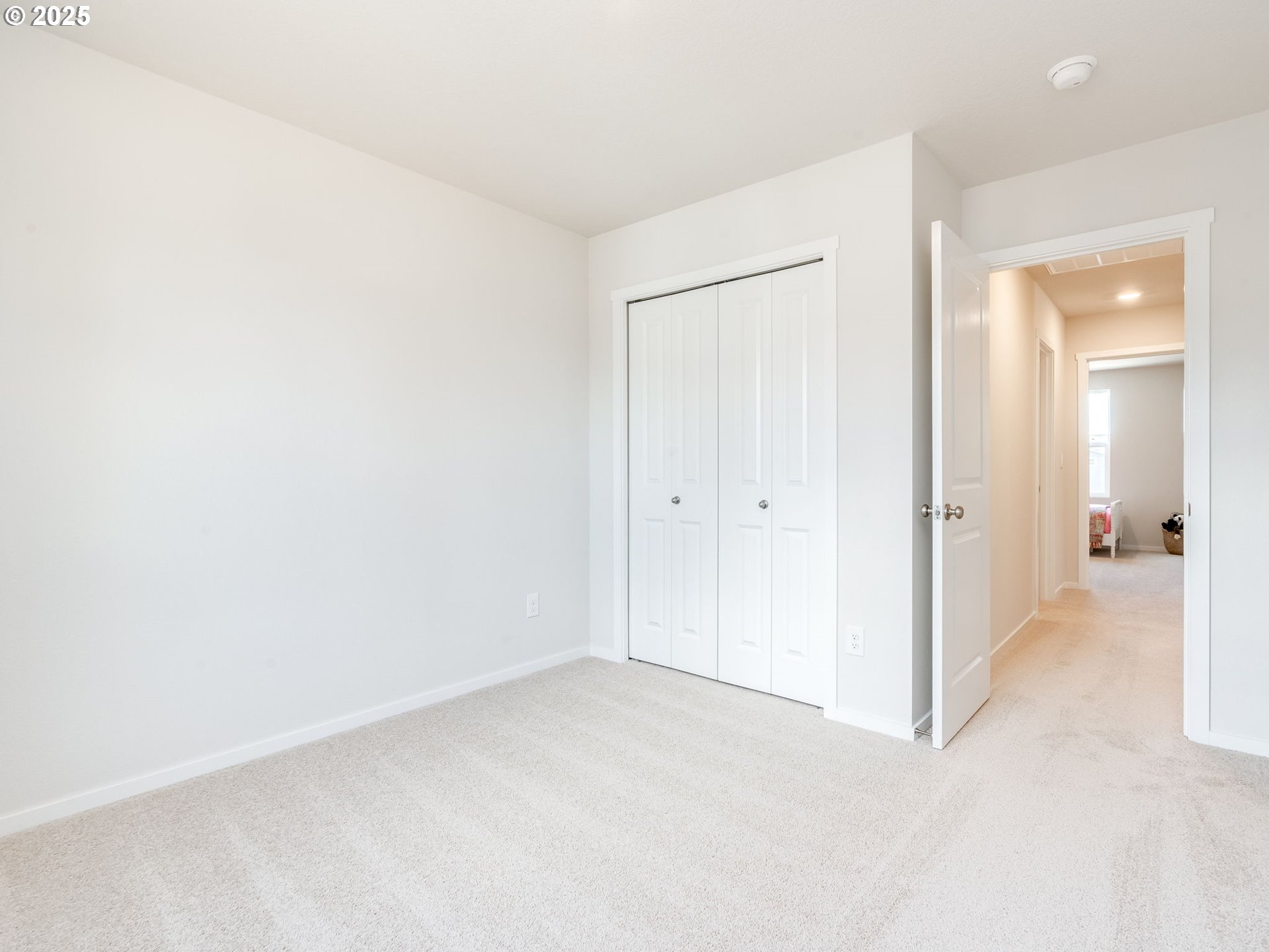 property viewer photo 30