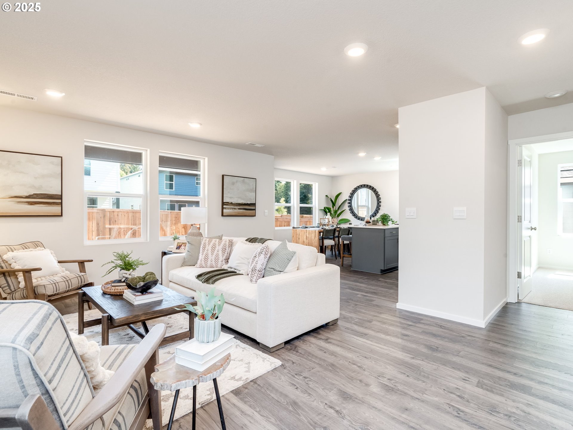 property viewer photo 6