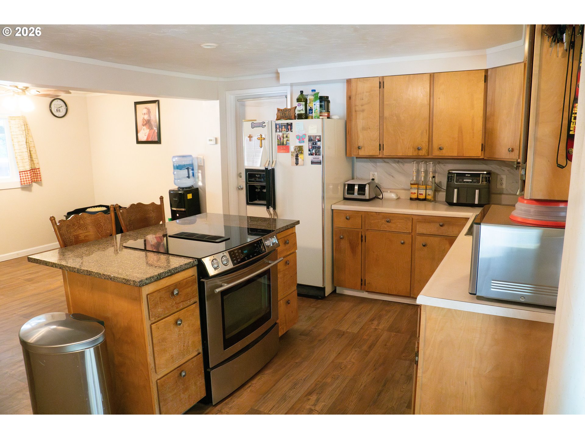 main property photo 12
