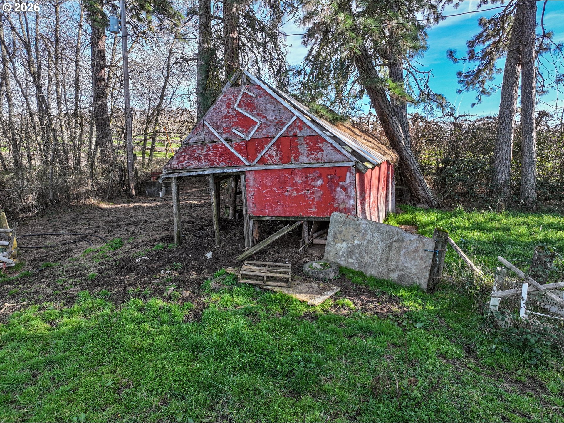 main property photo 26