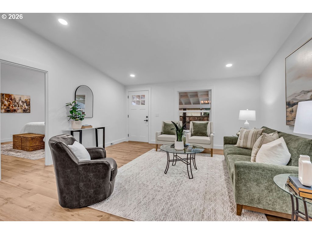 property viewer photo 10