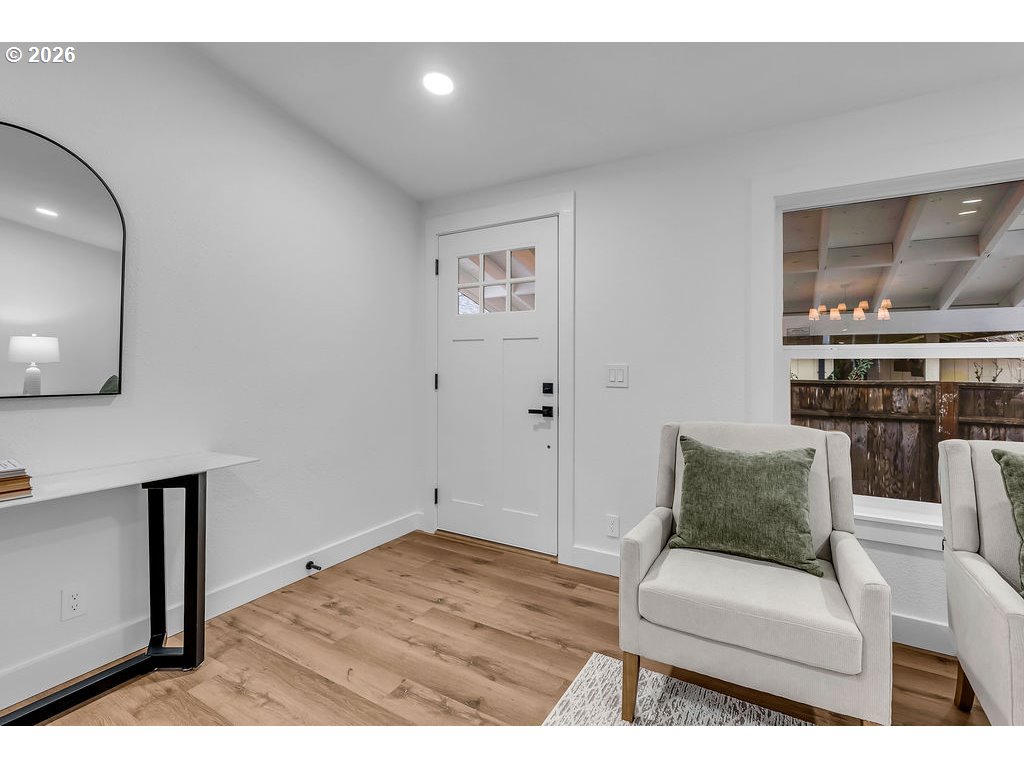 property viewer photo 12