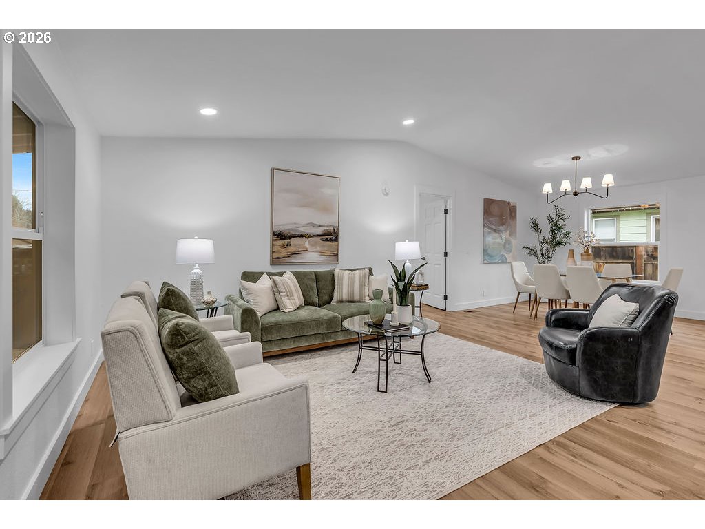 property viewer photo 13