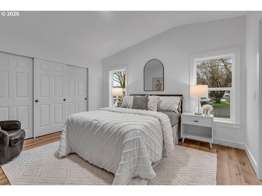 property viewer photo 16