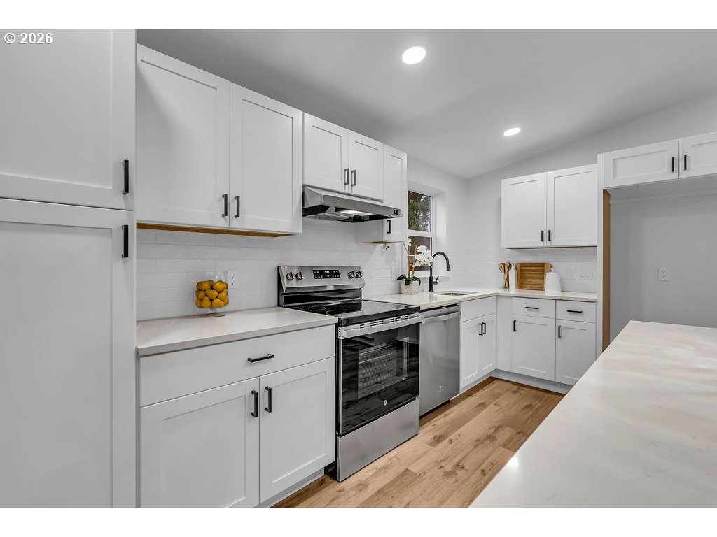 property viewer photo 25