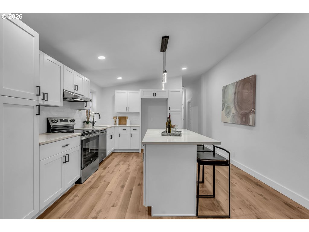 property viewer photo 26