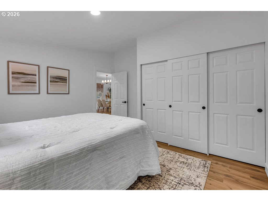 property viewer photo 30