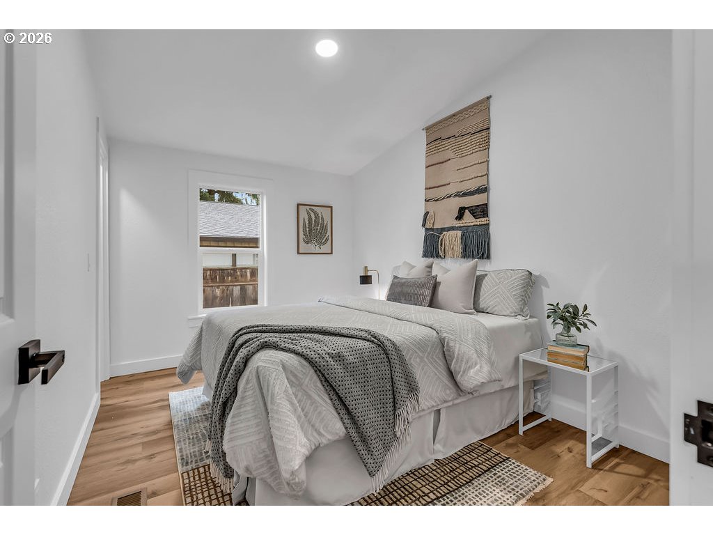 property viewer photo 33
