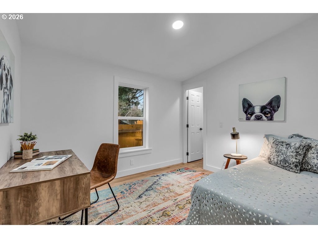 property viewer photo 35