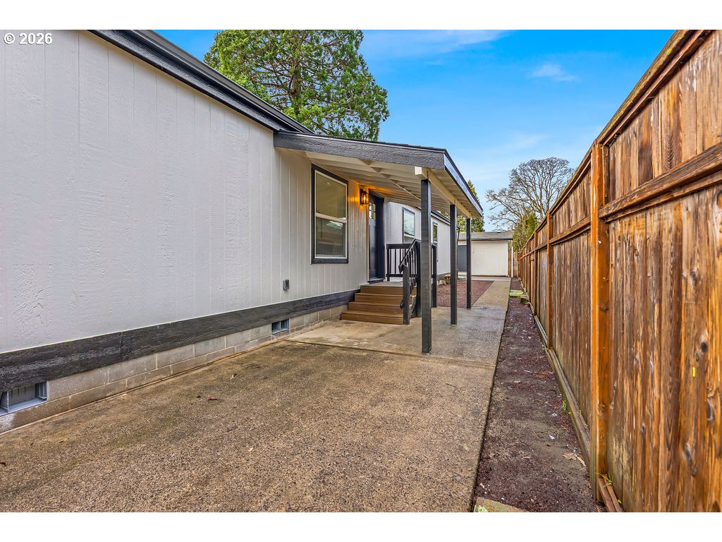 property viewer photo 40