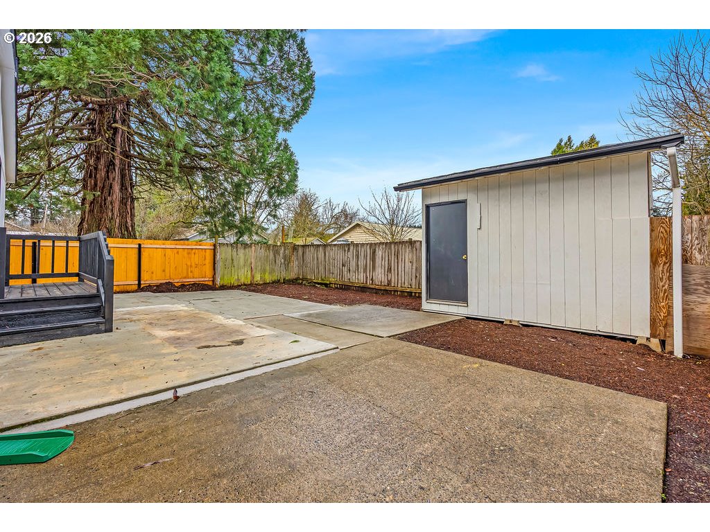 property viewer photo 42