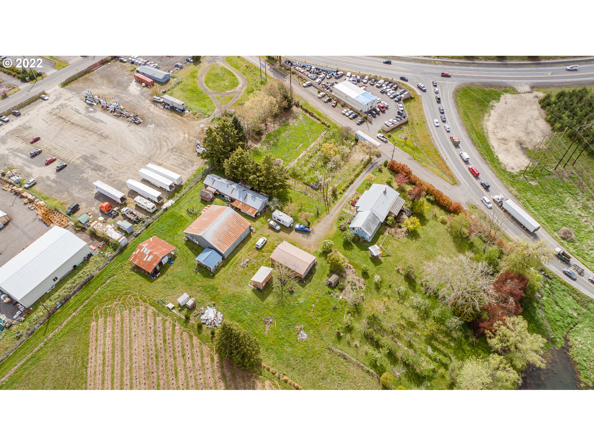 main property photo 10