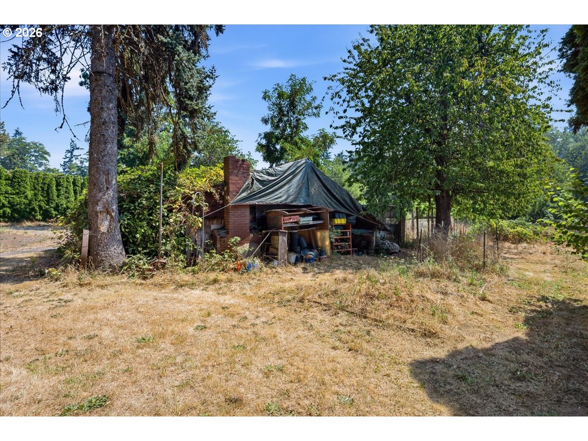 main property photo 26