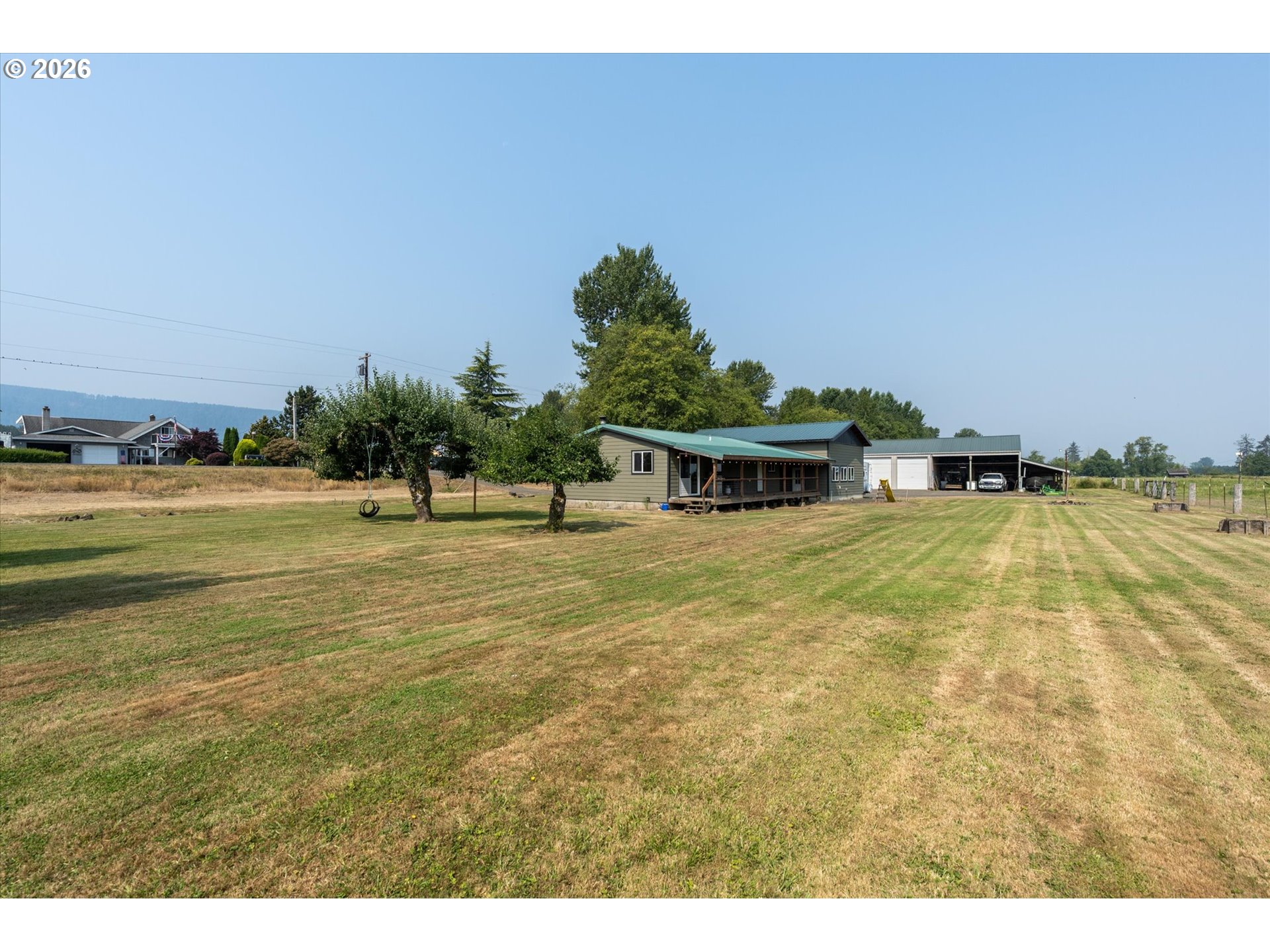 main property photo 23