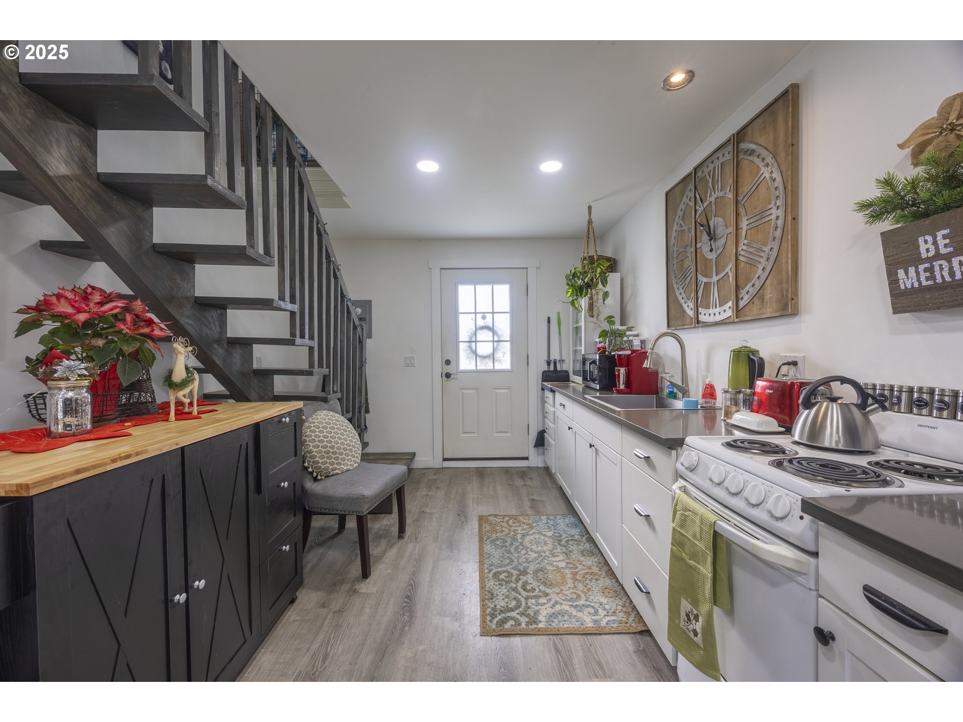 property viewer photo 6