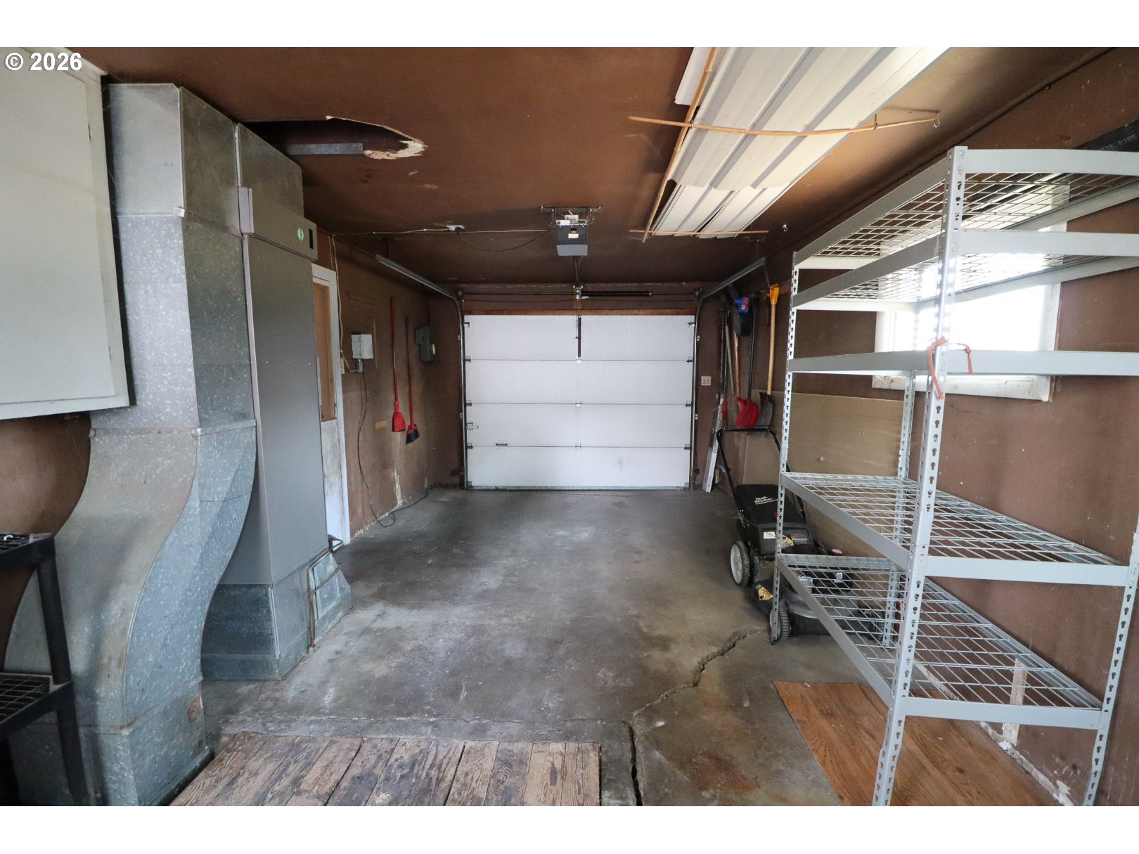 main property photo 13