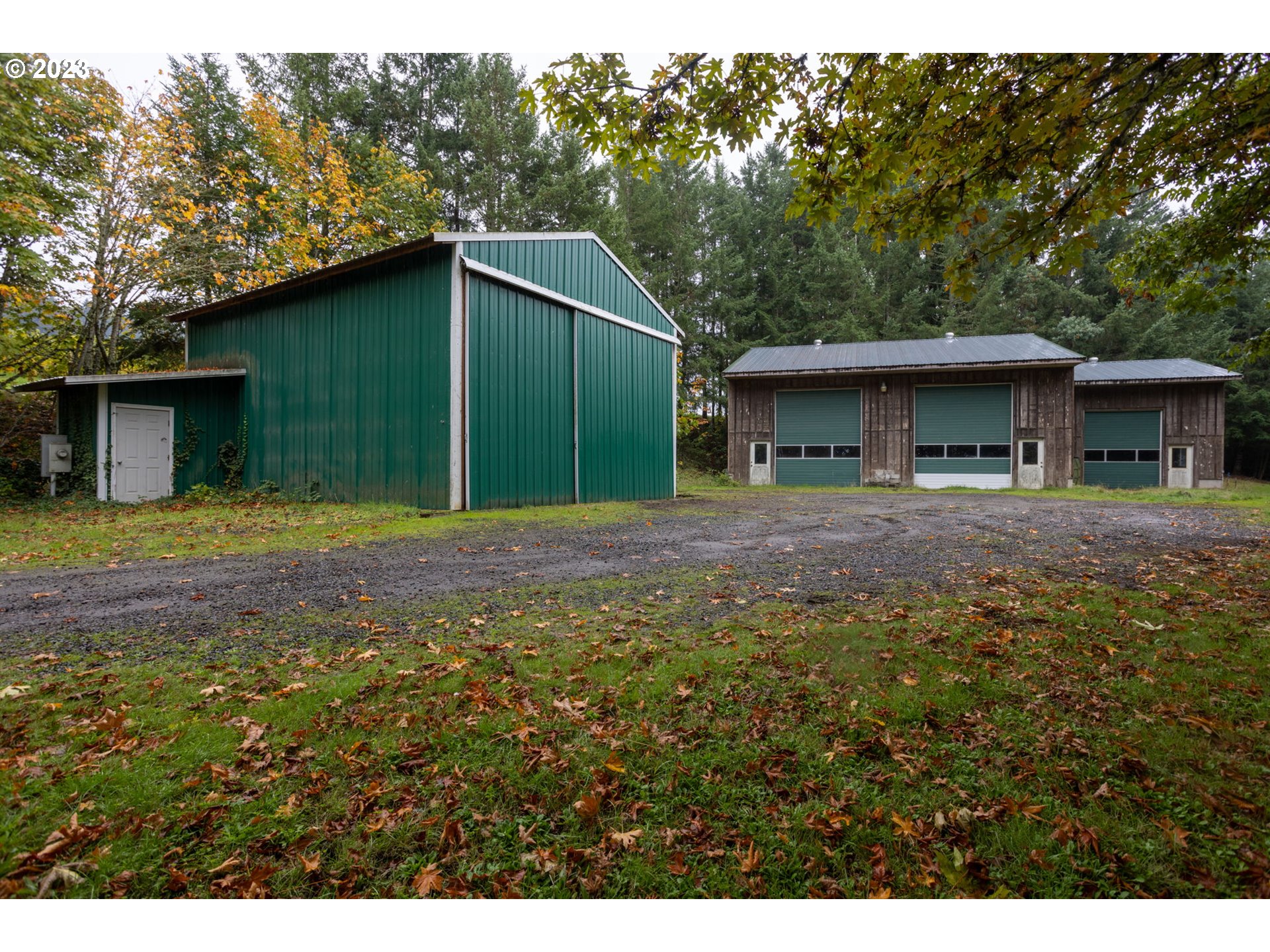 main property photo 41